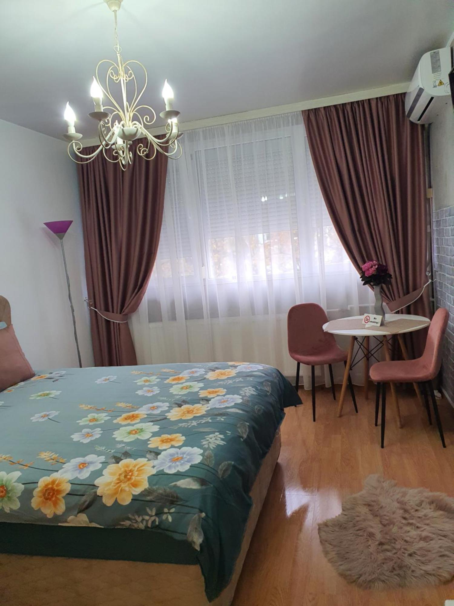 Chic Apartment- Place To Remember Galaţi エクステリア 写真