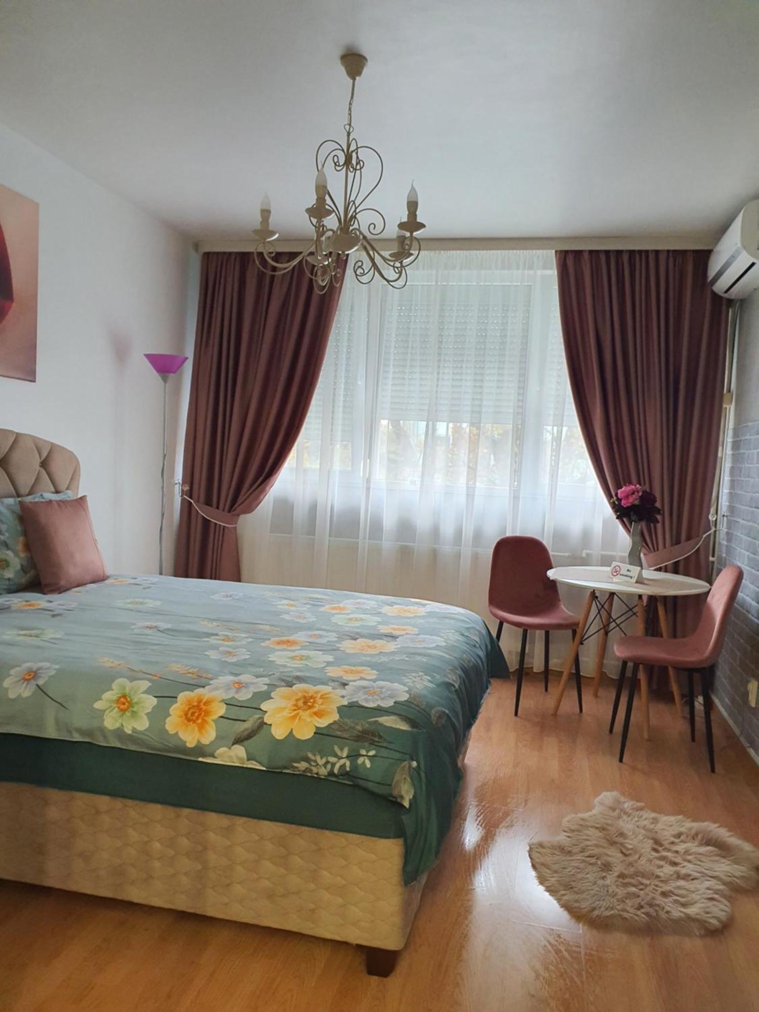 Chic Apartment- Place To Remember Galaţi エクステリア 写真