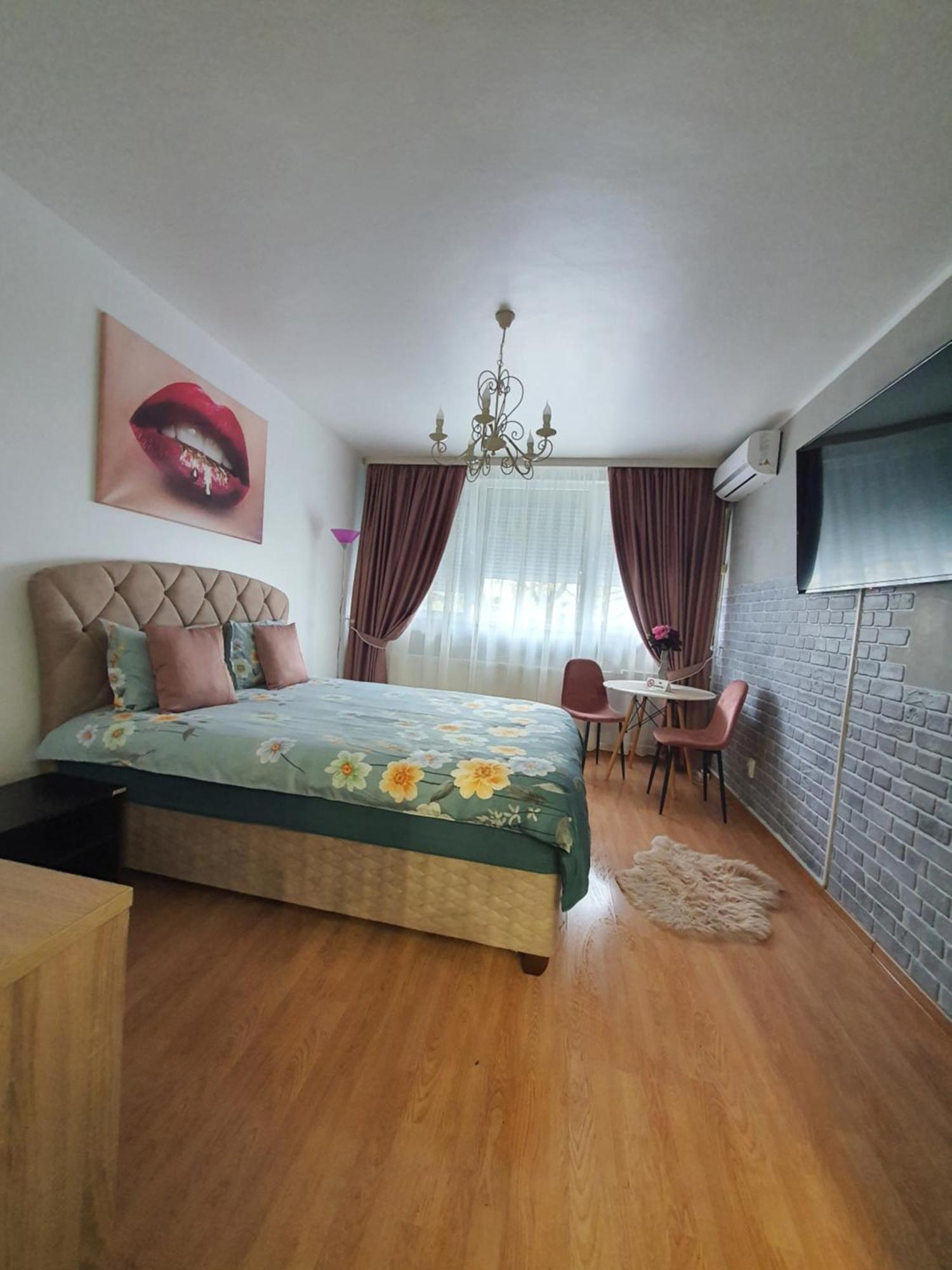 Chic Apartment- Place To Remember Galaţi エクステリア 写真