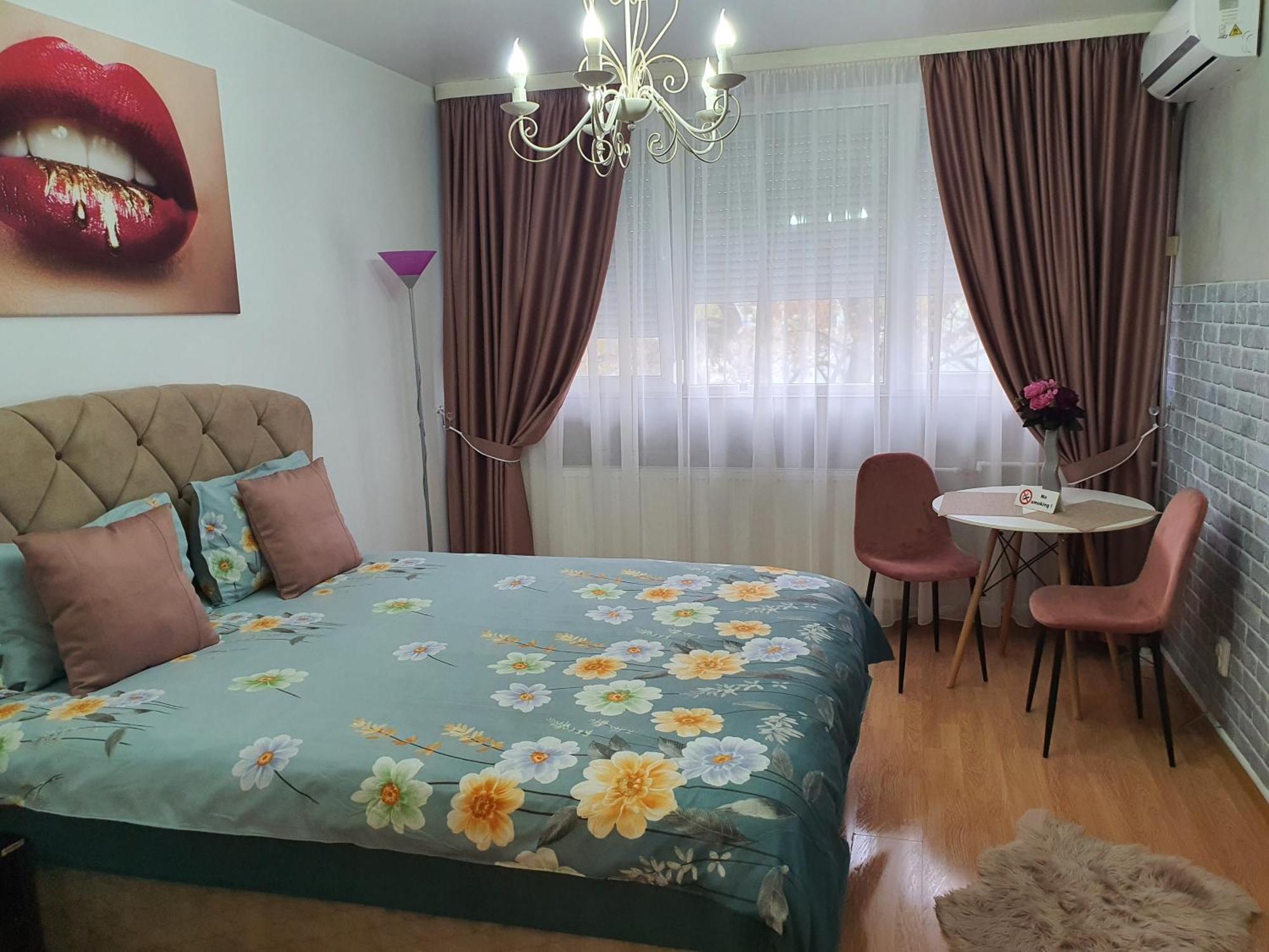 Chic Apartment- Place To Remember Galaţi エクステリア 写真