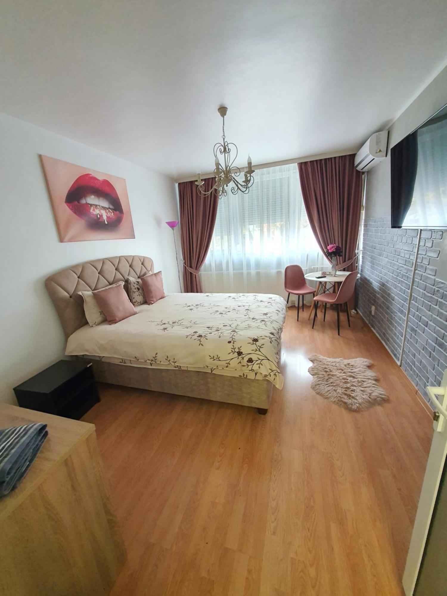 Chic Apartment- Place To Remember Galaţi エクステリア 写真