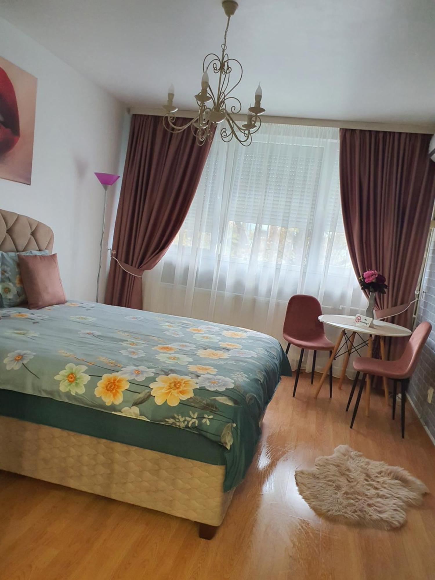 Chic Apartment- Place To Remember Galaţi エクステリア 写真