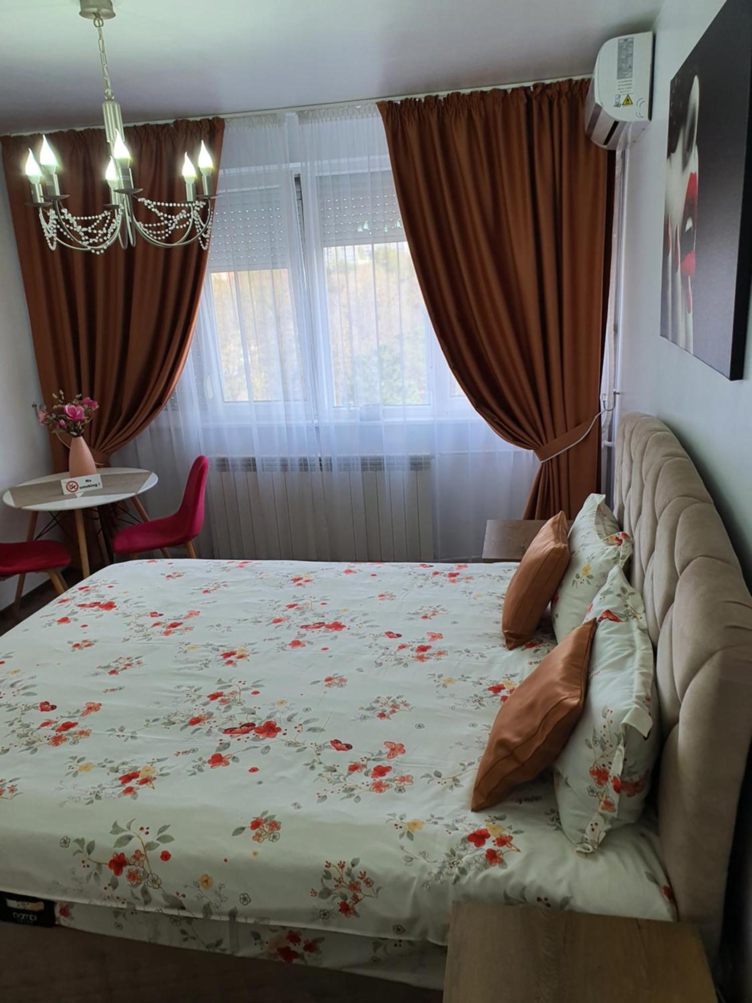 Chic Apartment- Place To Remember Galaţi エクステリア 写真