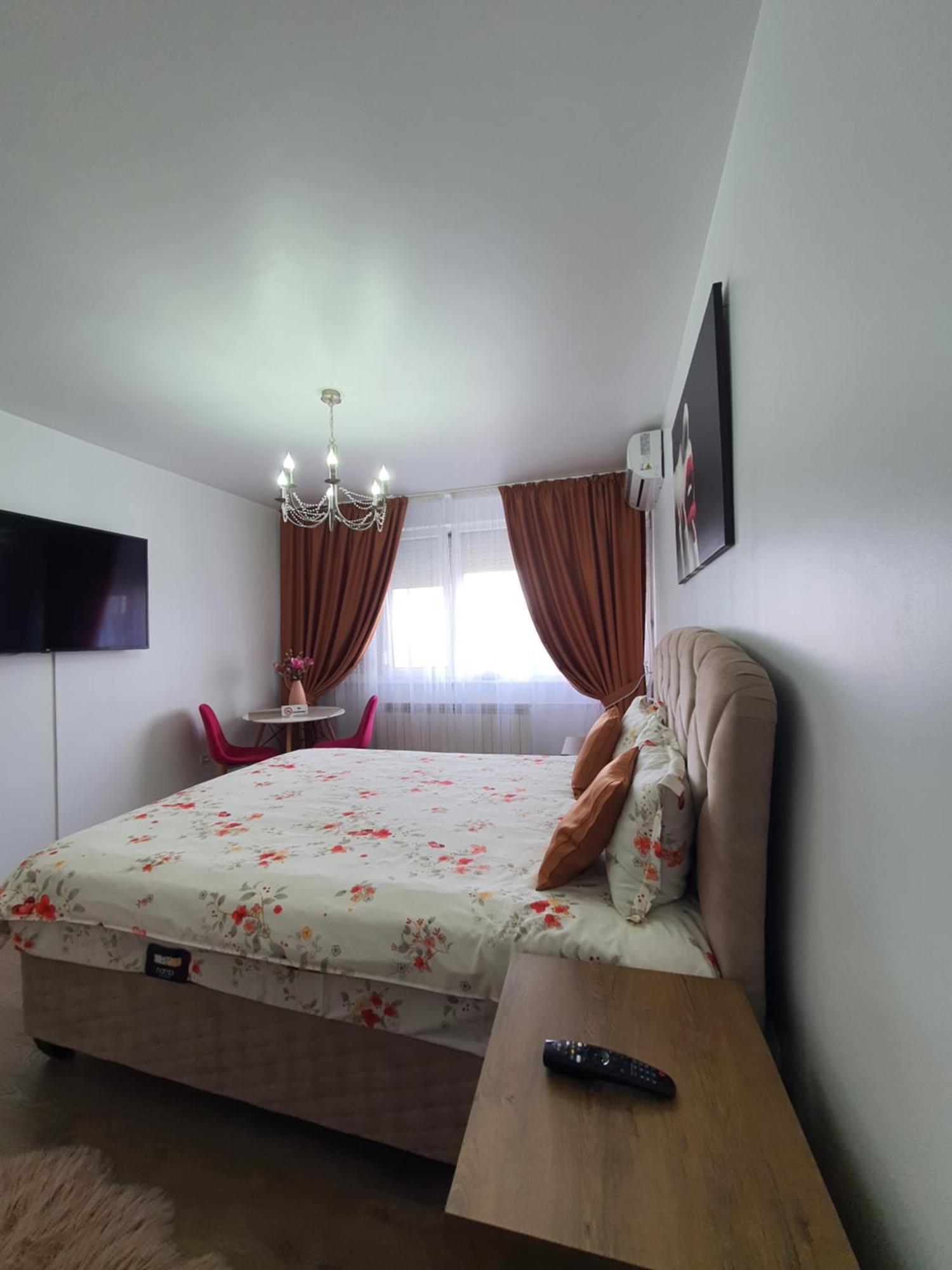 Chic Apartment- Place To Remember Galaţi エクステリア 写真