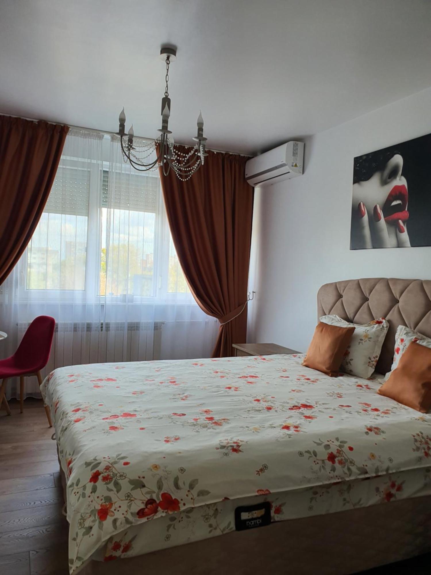 Chic Apartment- Place To Remember Galaţi エクステリア 写真